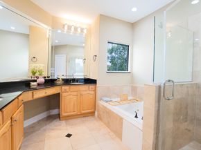 4115 Barnes Street, Houston TX 77007