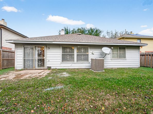 13715 Naomi Hollow Lane, Houston TX 77082