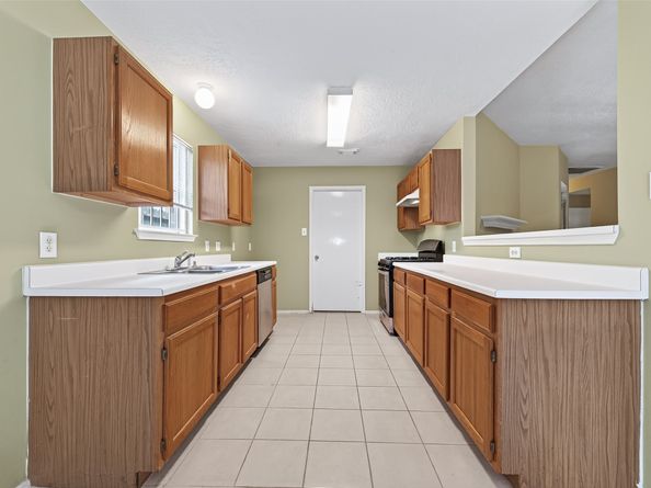 13715 Naomi Hollow Lane, Houston TX 77082