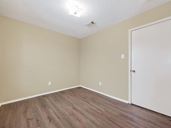 13715 Naomi Hollow Lane, Houston TX 77082