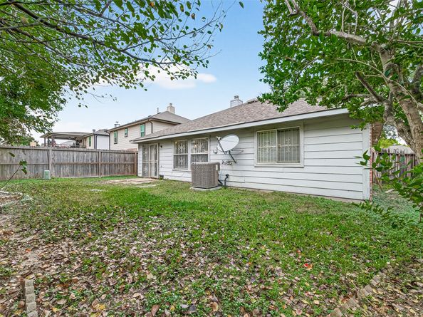 13715 Naomi Hollow Lane, Houston TX 77082