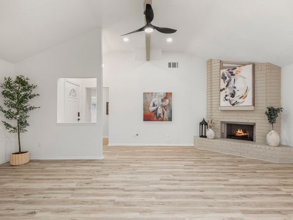 2531 Colonial Ridge Drive, Friendswood TX 77546