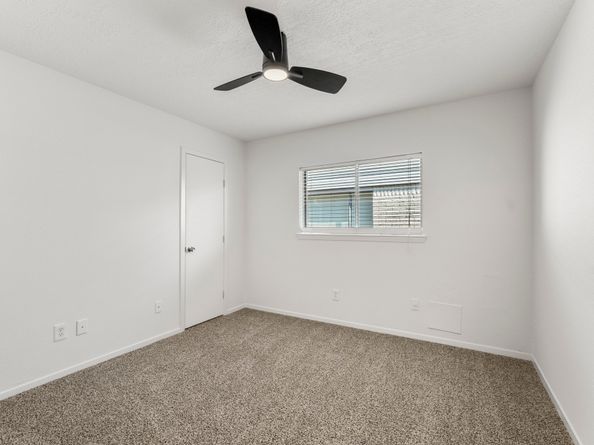 2531 Colonial Ridge Drive, Friendswood TX 77546