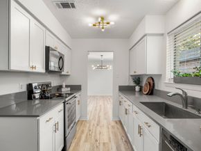 2531 Colonial Ridge Drive, Friendswood TX 77546