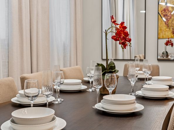 911 Thompson Street, Houston TX 77007