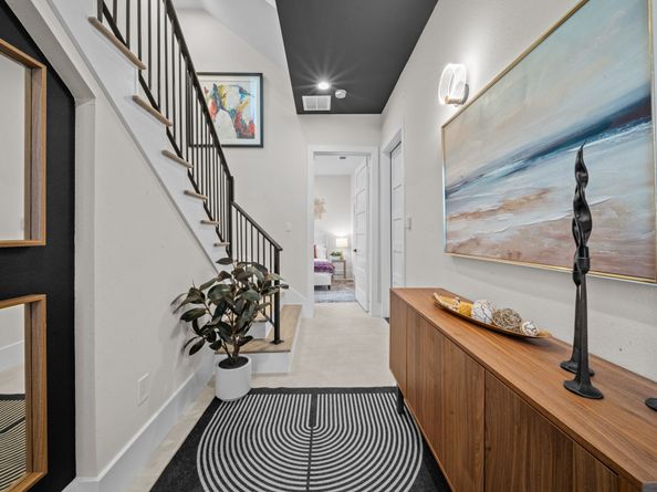 911 Thompson Street, Houston TX 77007