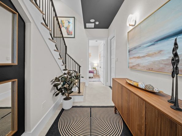 911 Thompson Street, Houston TX 77007