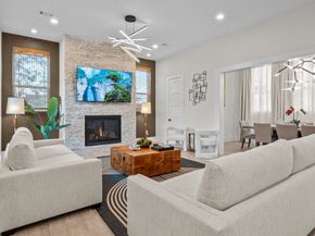 911 Thompson Street, Houston TX 77007