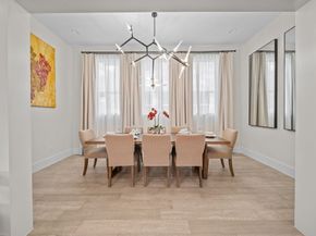 911 Thompson Street, Houston TX 77007