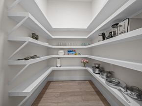 911 Thompson Street, Houston TX 77007