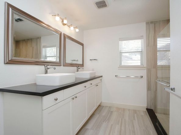 10611 Deerwood Road, Houston TX 77042