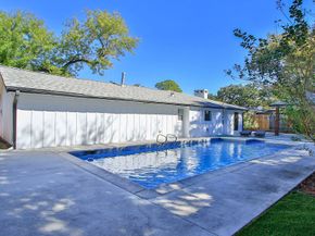 10611 Deerwood Road, Houston TX 77042