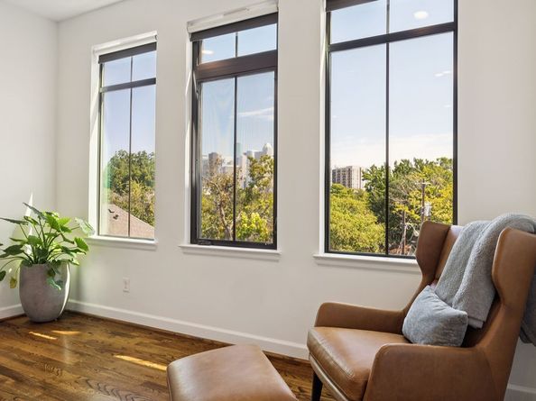 2514 Morgan Street, Houston TX 77006