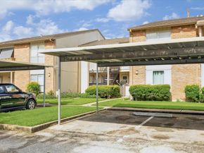 5667 Birchmont Drive A, Houston TX 77091