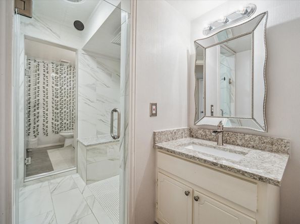 5667 Birchmont Drive A, Houston TX 77091