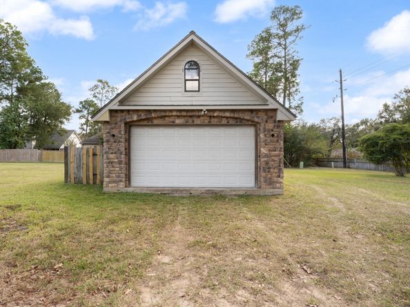 288 Alana Lane, Oak Ridge North TX 77386