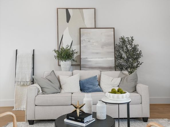 2213 Dennis Street, Houston TX 77004