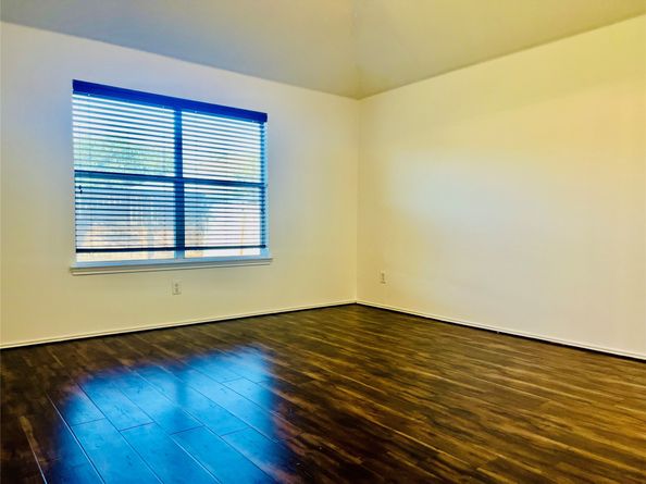 4418 Colomba Street, Houston TX 77045