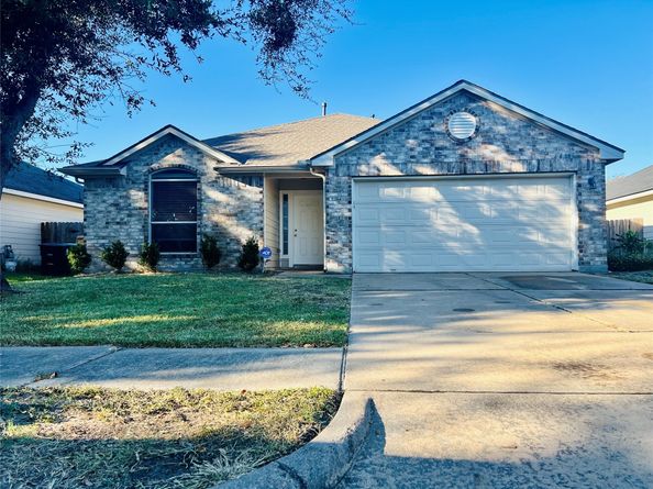 4418 Colomba Street, Houston TX 77045