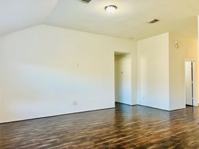 4418 Colomba Street, Houston TX 77045
