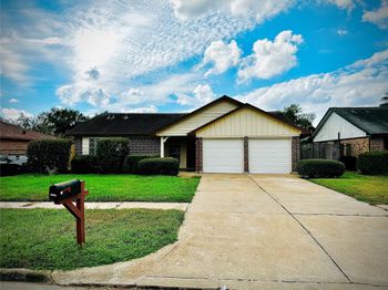 12123 Plumpoint Drive