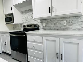 12123 Plumpoint Drive, Houston TX 77099
