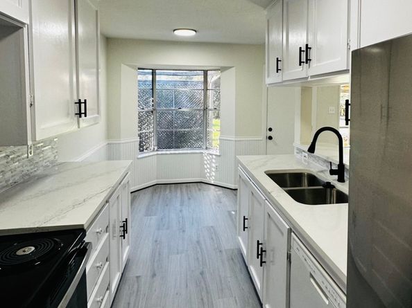 12123 Plumpoint Drive, Houston TX 77099