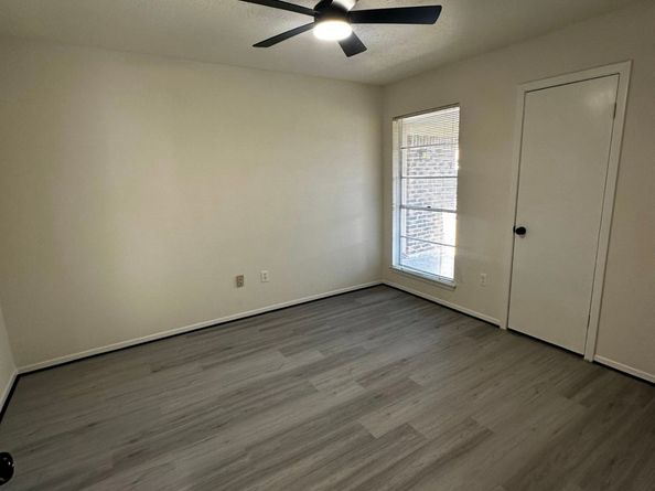 12123 Plumpoint Drive, Houston TX 77099