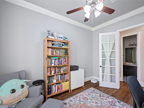 1114 W 25th Street, Houston TX 77008