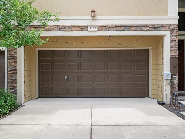 1114 W 25th Street, Houston TX 77008