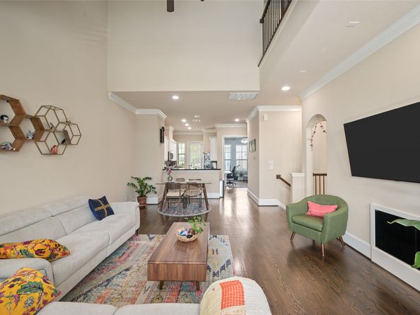 1114 W 25th Street, Houston TX 77008