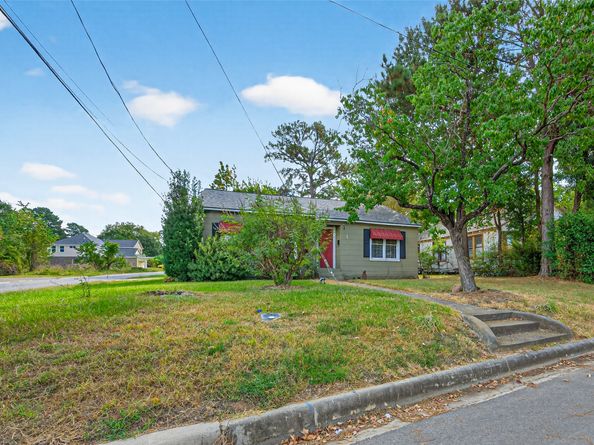 1020 Houston Street, Conroe TX 77301