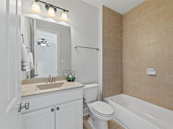 1141 Beasley Hills Ln, Houston TX 77008