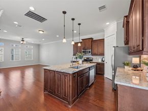 1141 Beasley Hills Ln, Houston TX 77008