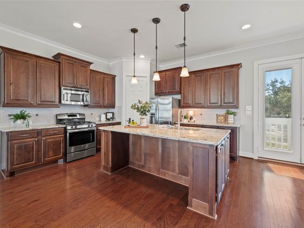 1141 Beasley Hills Ln, Houston TX 77008