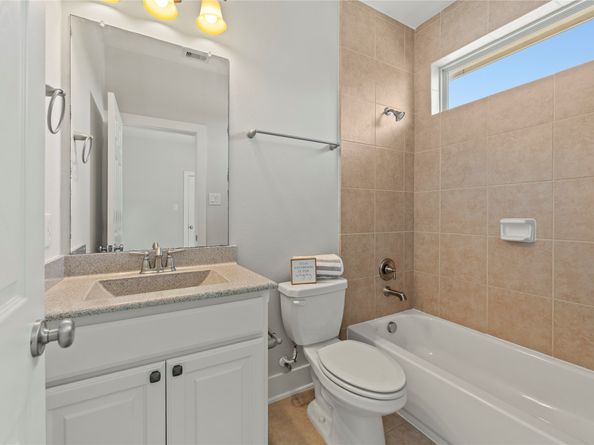 1141 Beasley Hills Ln, Houston TX 77008