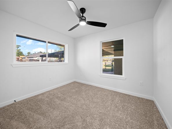 10430 Royal Oaks Drive, Houston TX 77016