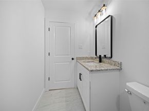 10430 Royal Oaks Drive, Houston TX 77016