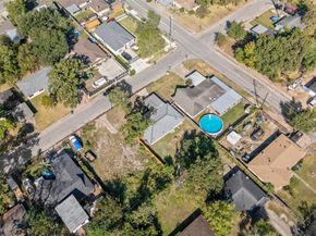 10430 Royal Oaks Drive, Houston TX 77016