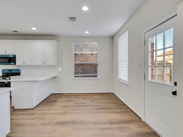 20763 Oakhurst Park Drive, Porter TX 77365
