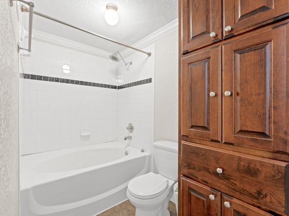 2255 Braeswood Park Drive 219, Houston TX 77030