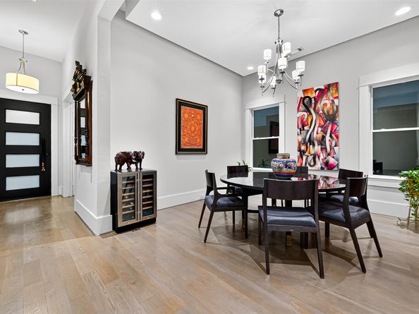 2217 W Main Street, Houston TX 77098