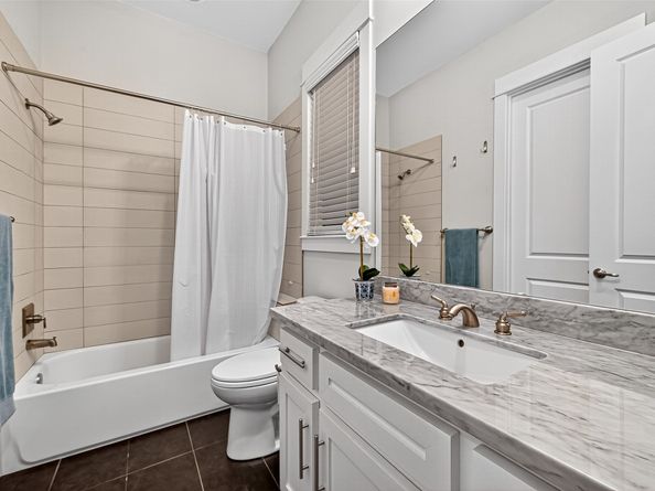 2217 W Main Street, Houston TX 77098