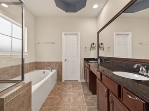 880 Fisher Street, Houston TX 77018