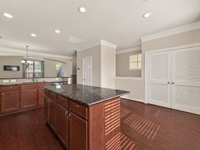 880 Fisher Street, Houston TX 77018