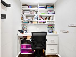 43 Legend Lane, Houston TX 77024