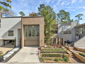 43 Legend Lane, Houston TX 77024