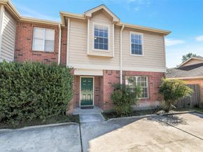 10007 Emerald Creek Drive AD, Houston TX 77070