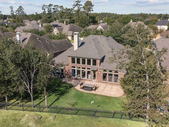 2643 Imperial Grove Lane, Conroe TX 77385
