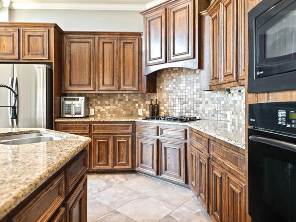 2643 Imperial Grove Lane, Conroe TX 77385
